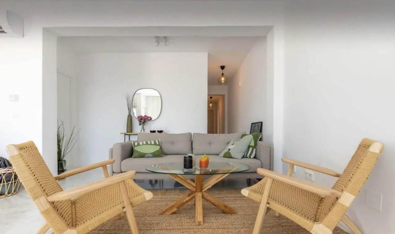 Pedregalejo Beach & City Premium 8Pax Malaga