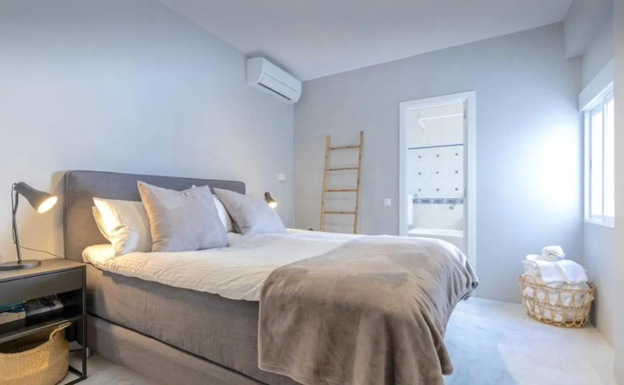 Pedregalejo Beach & City Premium 8Pax Malaga
